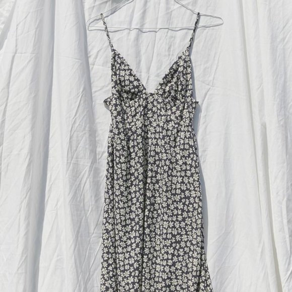 Dress Forum Floral V-Neck Midi Dress - Picture 1 of 3